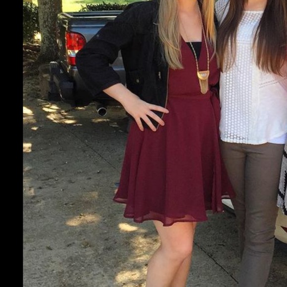 🔴WINE WRAP DRESS BY FOREVER 21 EXCLUSIVE🔴🔴 - Picture 9 of 12